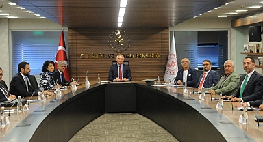 KAPYAD'DAN TURİZM BAKANI ERSOY'A ZİYARET